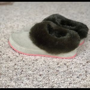 Go Coffee Run Faux Fur Slipper
SOREL